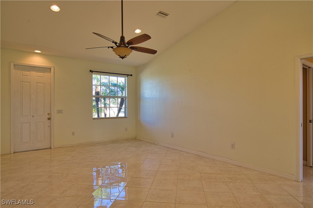 3 Bed SingleFamilyResidence for Sale in Deep Creek, FL — photo 11