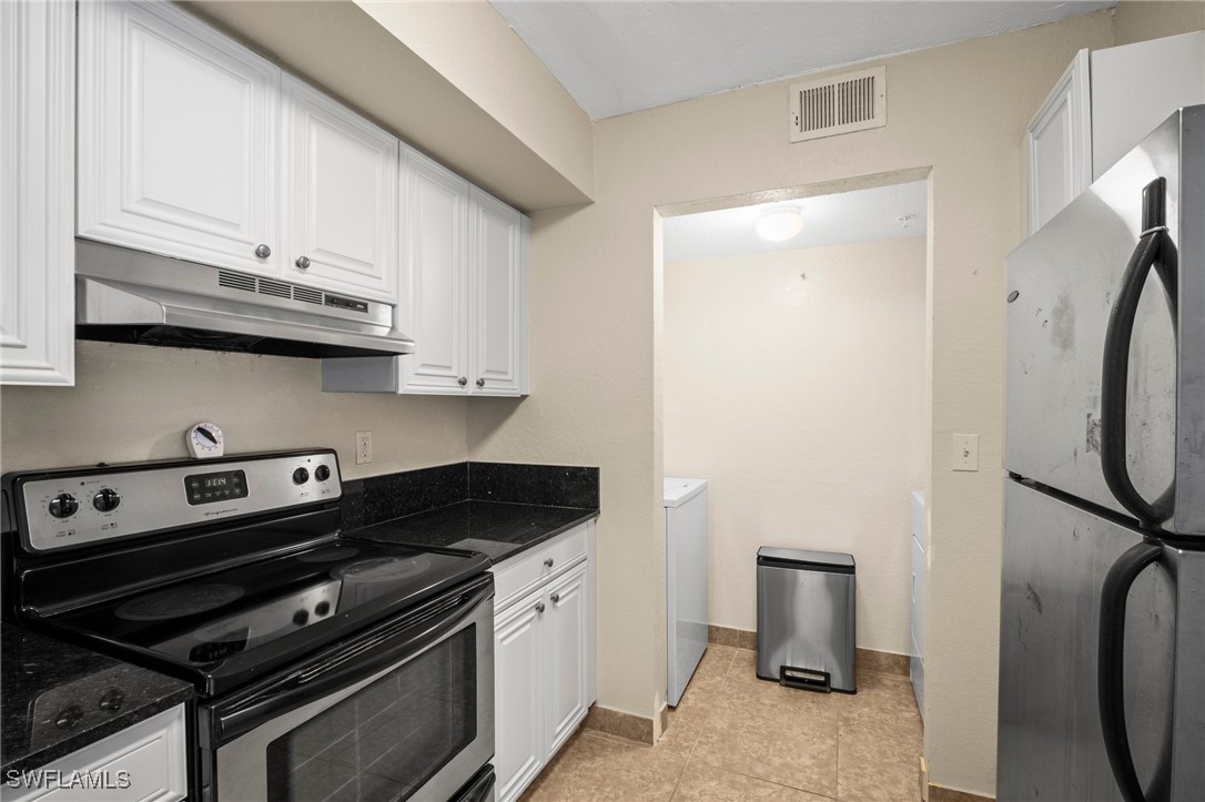 1 Bed Waterfront Home for Sale in Naples, FL — photo 11