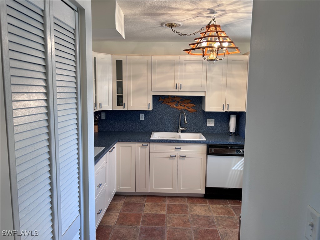 3 Bed Waterfront Home for Sale in Fort Myers, photo 11