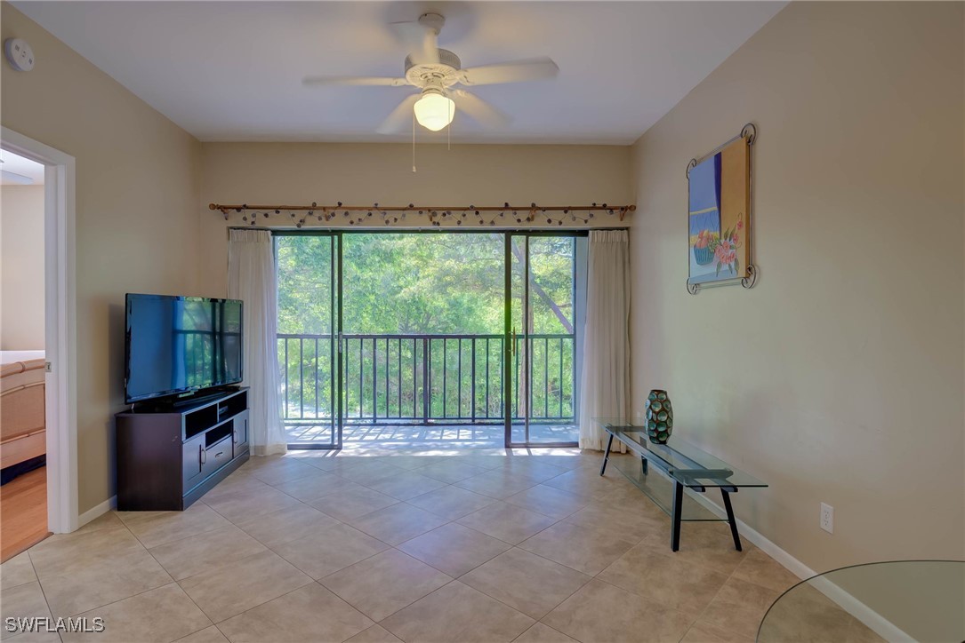 2 Bed Condominium for Sale in Naples, FL, $229,000 — photo 11