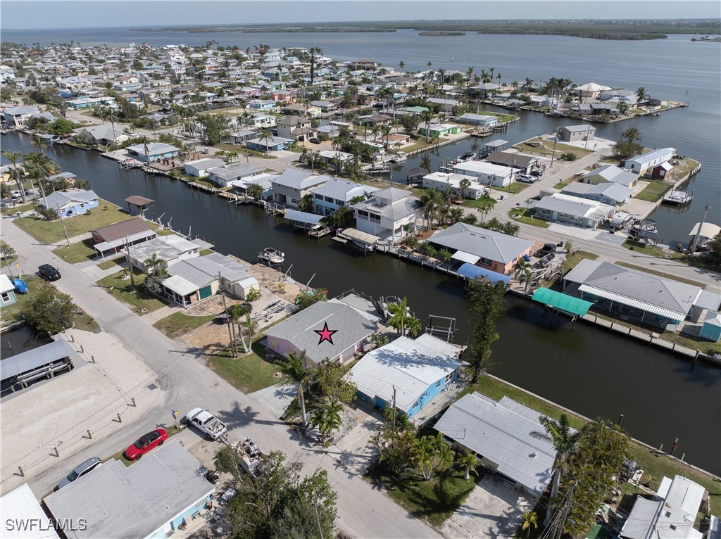 2 Bed Waterfront Home for Sale in Matlacha, photo 11
