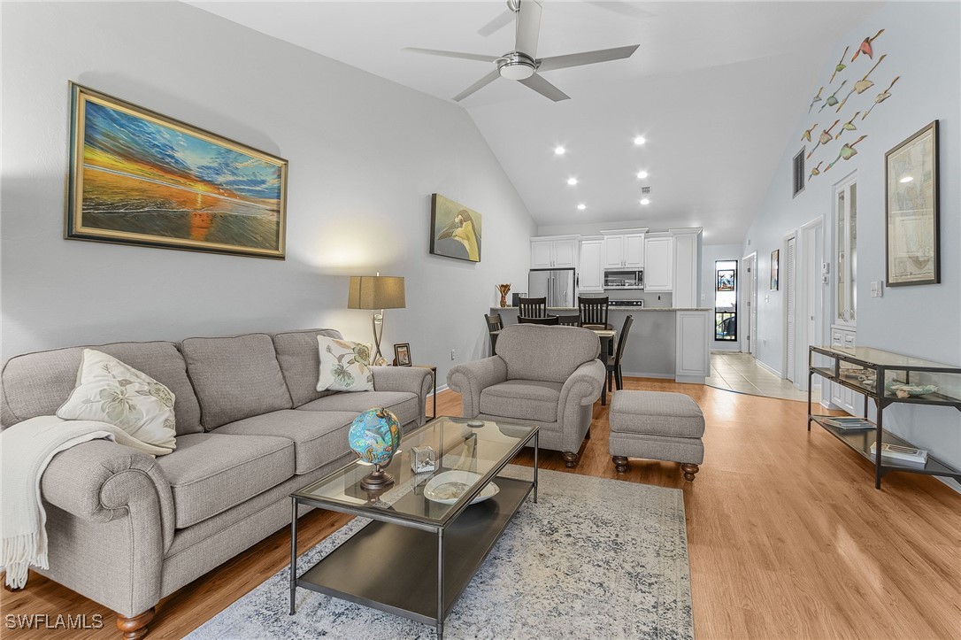 2 Bed Condominium for Sale in Bokeelia, photo 11