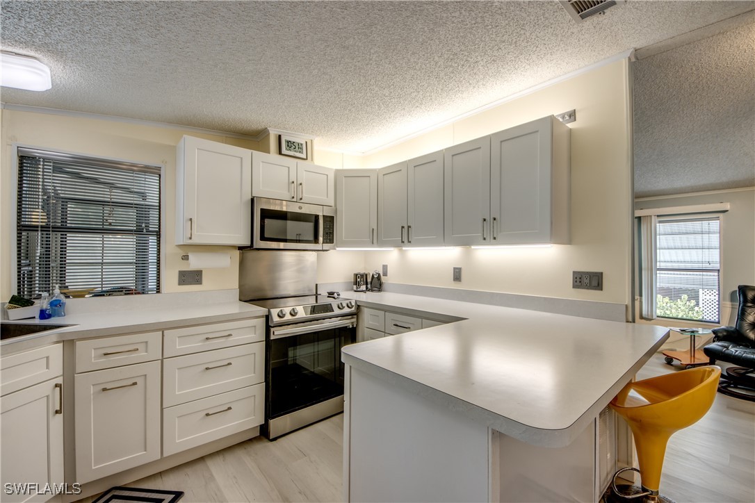 2 Bed Waterfront Home for Sale in Pine Island Cove, photo 11