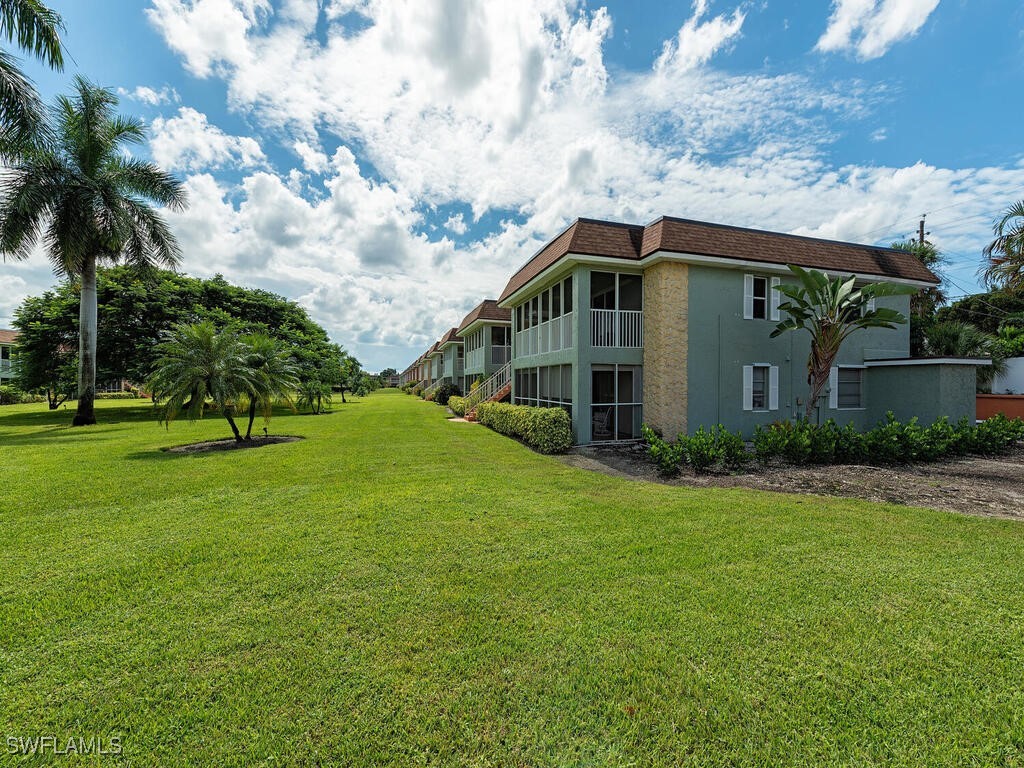 2 Bed Condominium for Sale in Sorrento Villas, FL, $249,900 — photo 11
