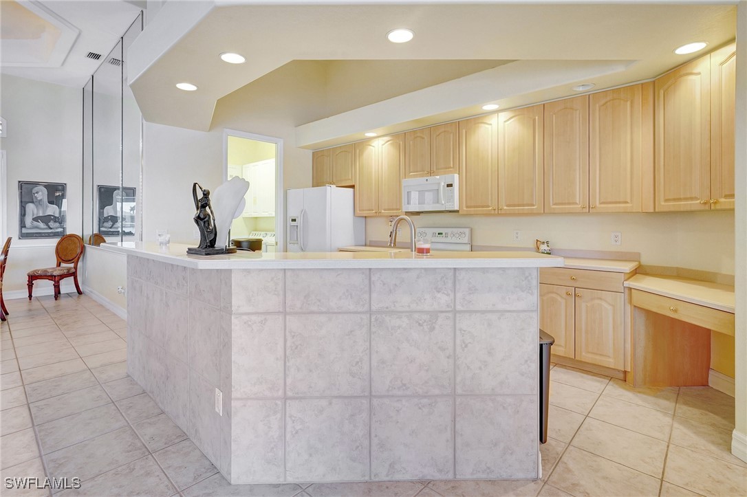 3 Bed Pool Home for Sale in Cape Coral, photo 11
