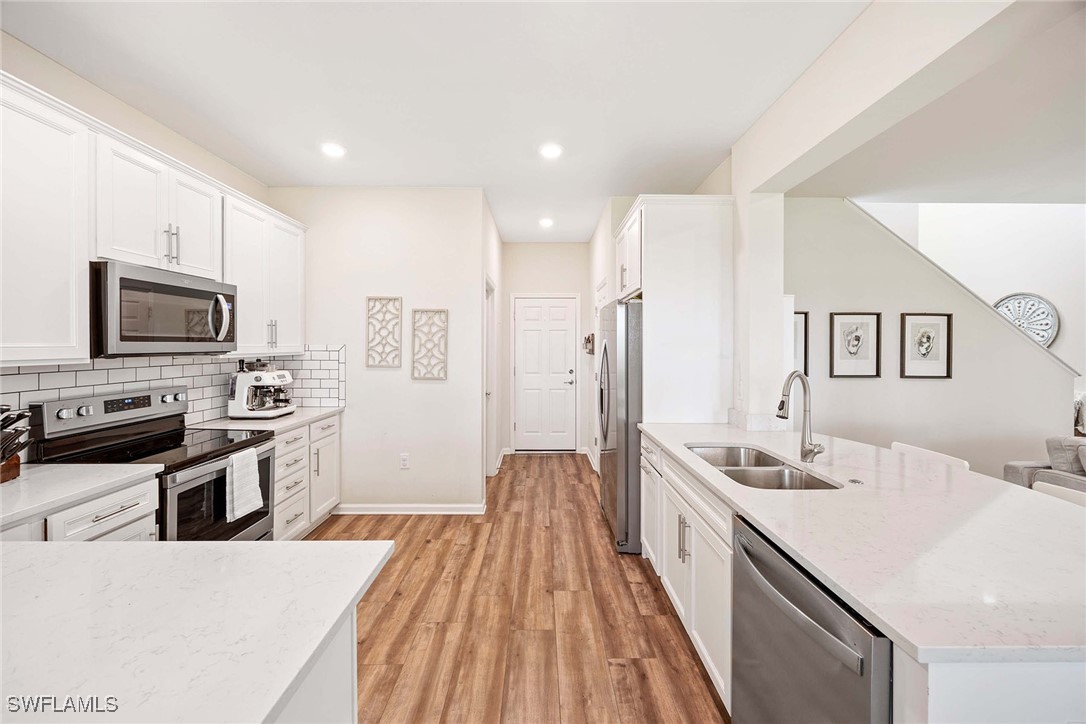 3 Bed SingleFamilyResidence for Sale in Westbrook, photo 11