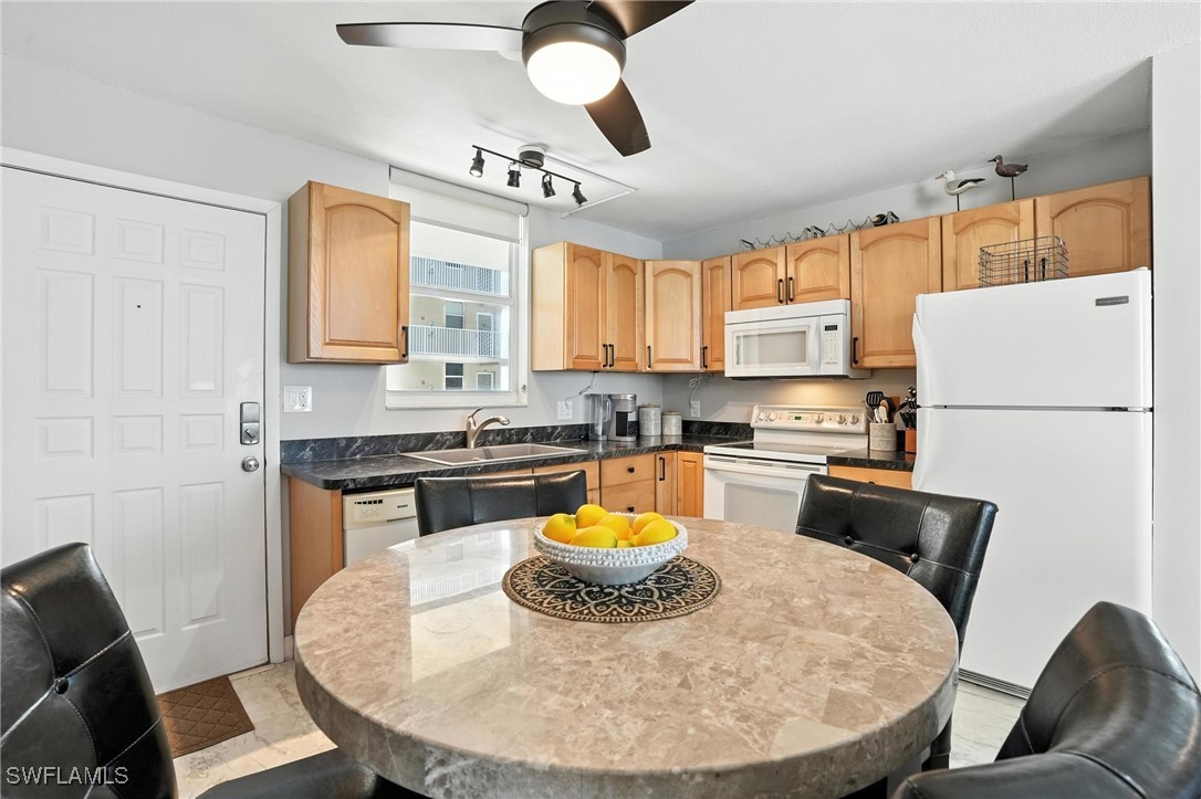 1 Bed Waterfront Home for Sale in Beach And Tennis Club, photo 11