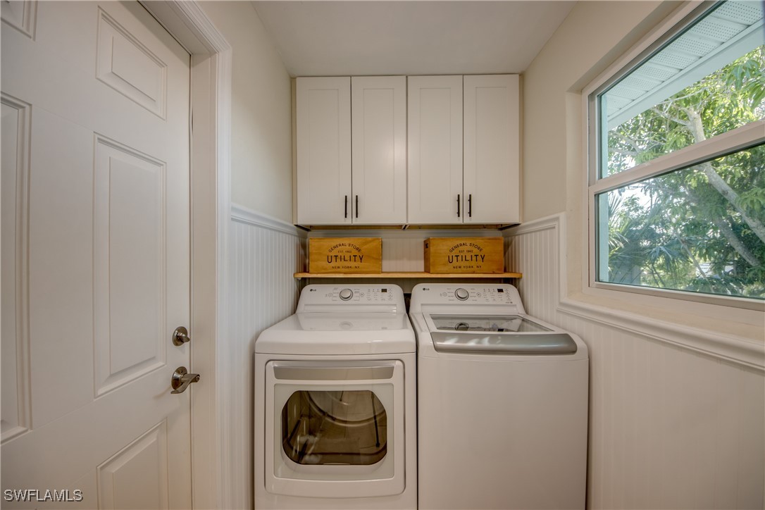 2 Bed Waterfront Home for Sale in Bokeelia, photo 11
