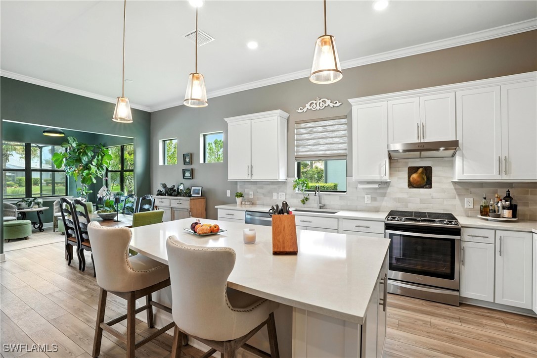 2 Bed Pool Home for Sale in Naples, photo 11