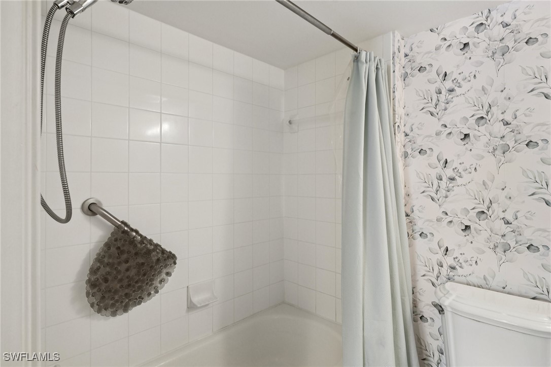 1 Bed Condominium for Sale in Napoli, FL — photo 11