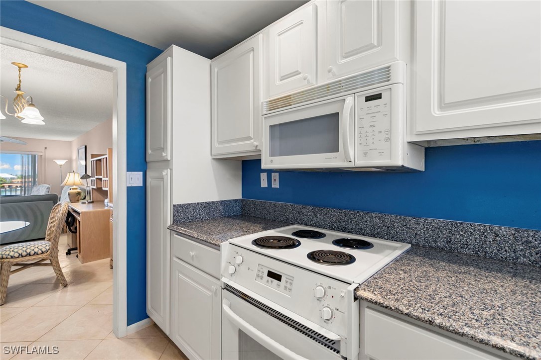 2 Bed Waterfront Home for Sale in Marco Island, FL, $420,000 — photo 11