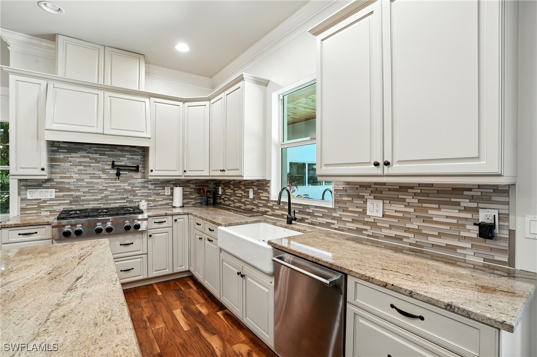 4 Bed Pool Home for Sale in Pine Ridge, photo 11