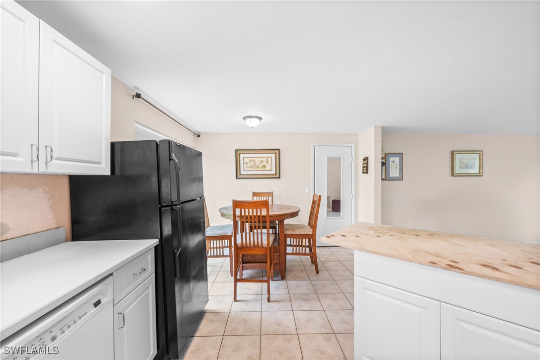 2 Bed SingleFamilyResidence for Sale in Naples, photo 11