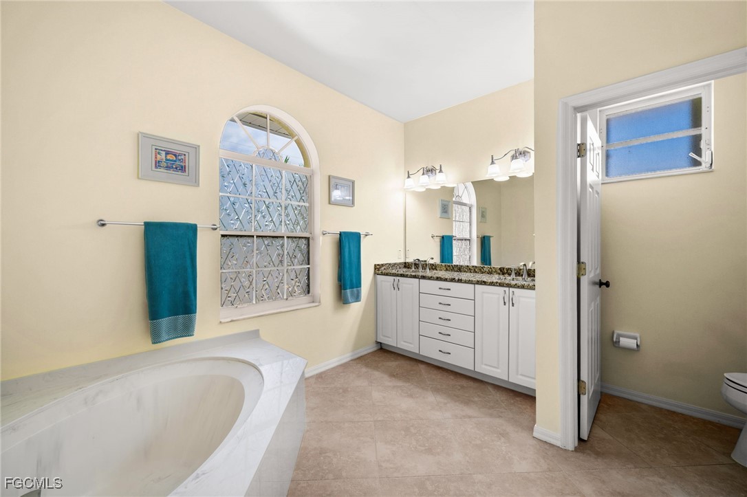 3 Bed Pool Home for Sale in St James City, photo 11