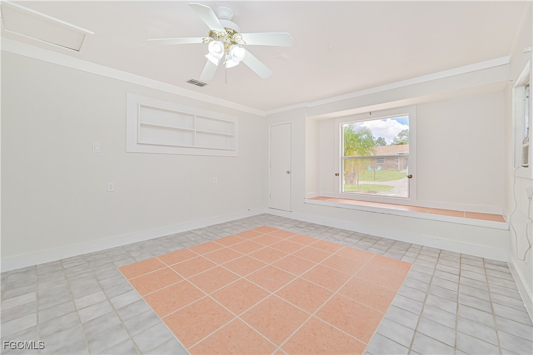 3 Bed SingleFamilyResidence for Sale in Lehigh Acres, photo 11