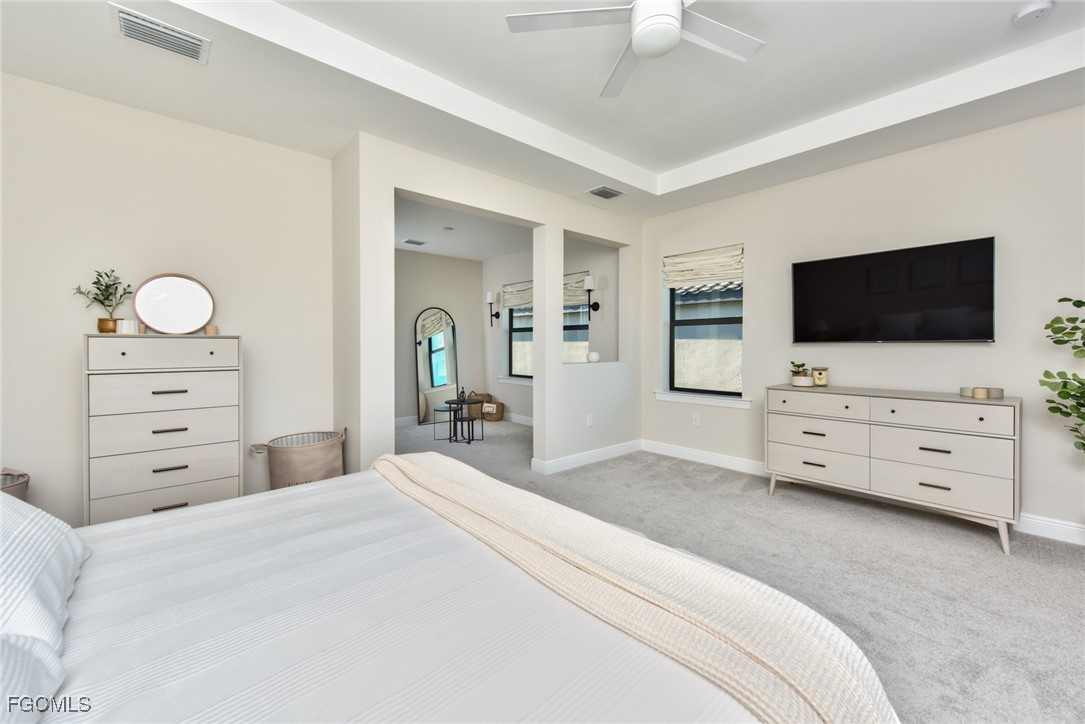 4 Bed SingleFamilyResidence for Sale in Estero, photo 11