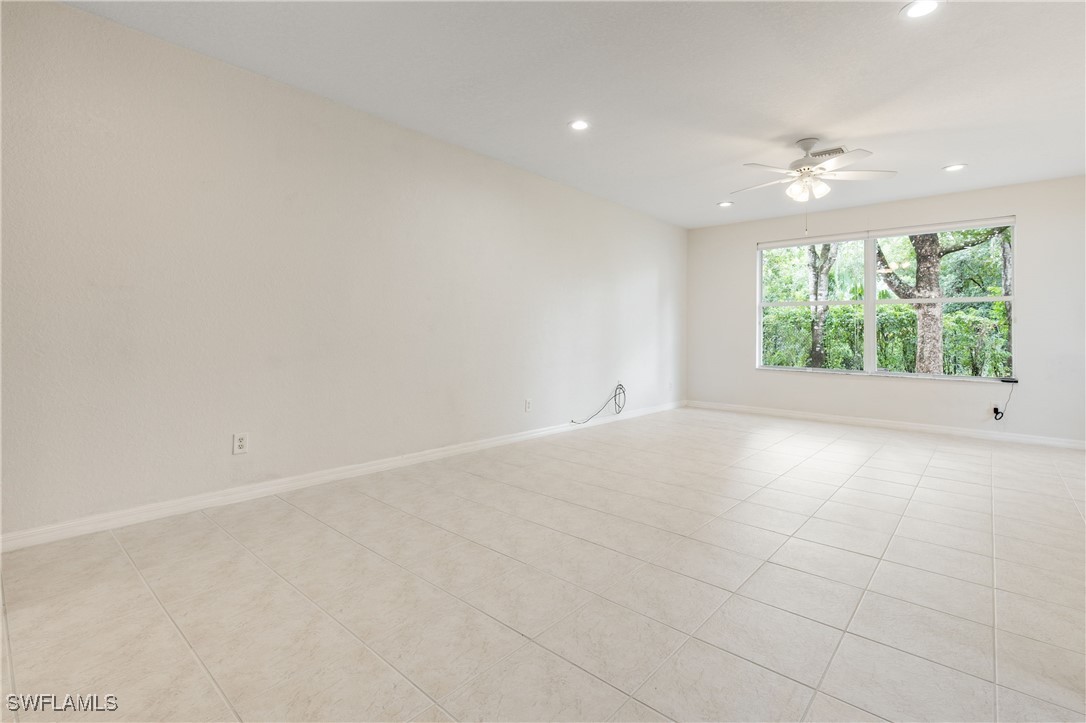 3 Bed Townhouse for Sale in Colonnade At Forum, FL, $299,999 — photo 11