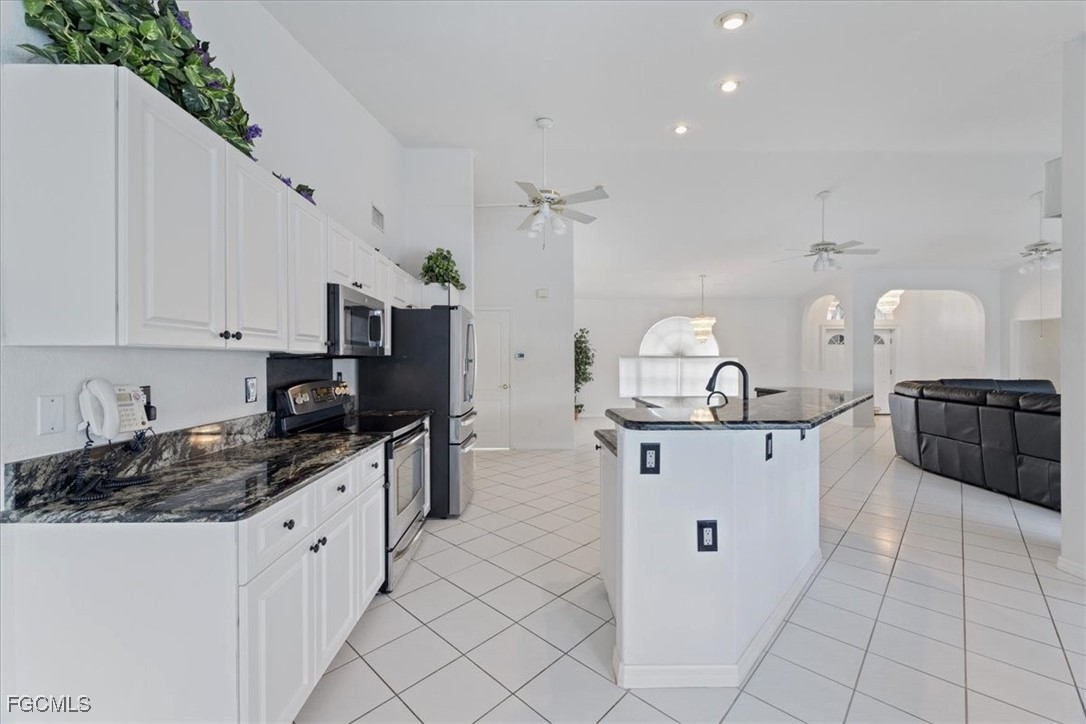 3 Bed Pool Home for Sale in Cape Coral, photo 11
