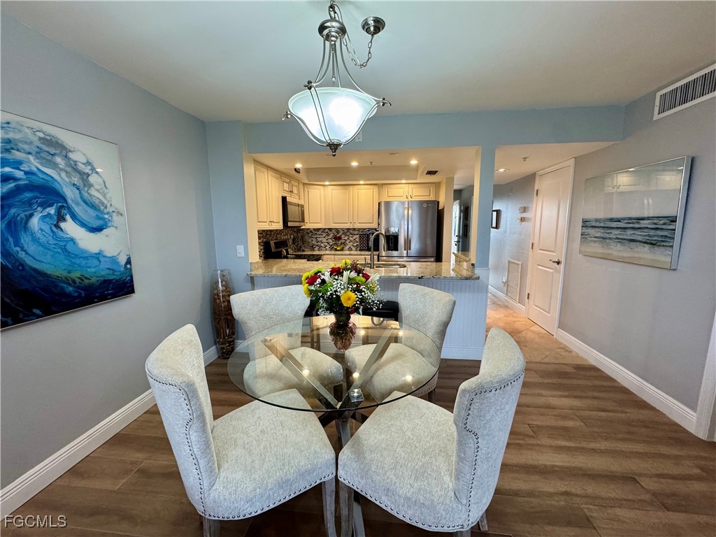 2 Bed Waterfront Home for Sale in Sea Grape Bay Condo, FL — photo 11