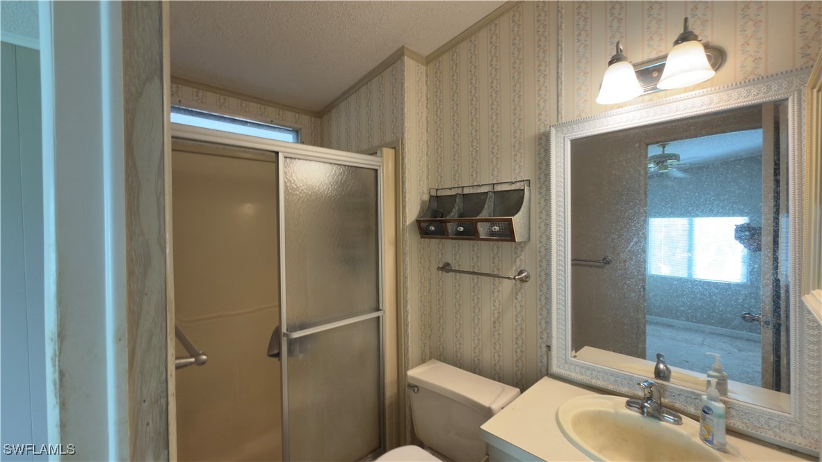 2 Bed ManufacturedHome for Sale in Riverwood, FL, $90,000 — photo 11