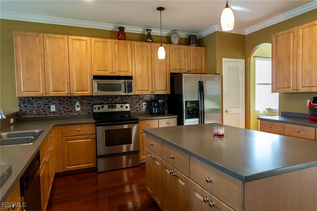 4 Bed Pool Home for Sale in Olympia Pointe, photo 11