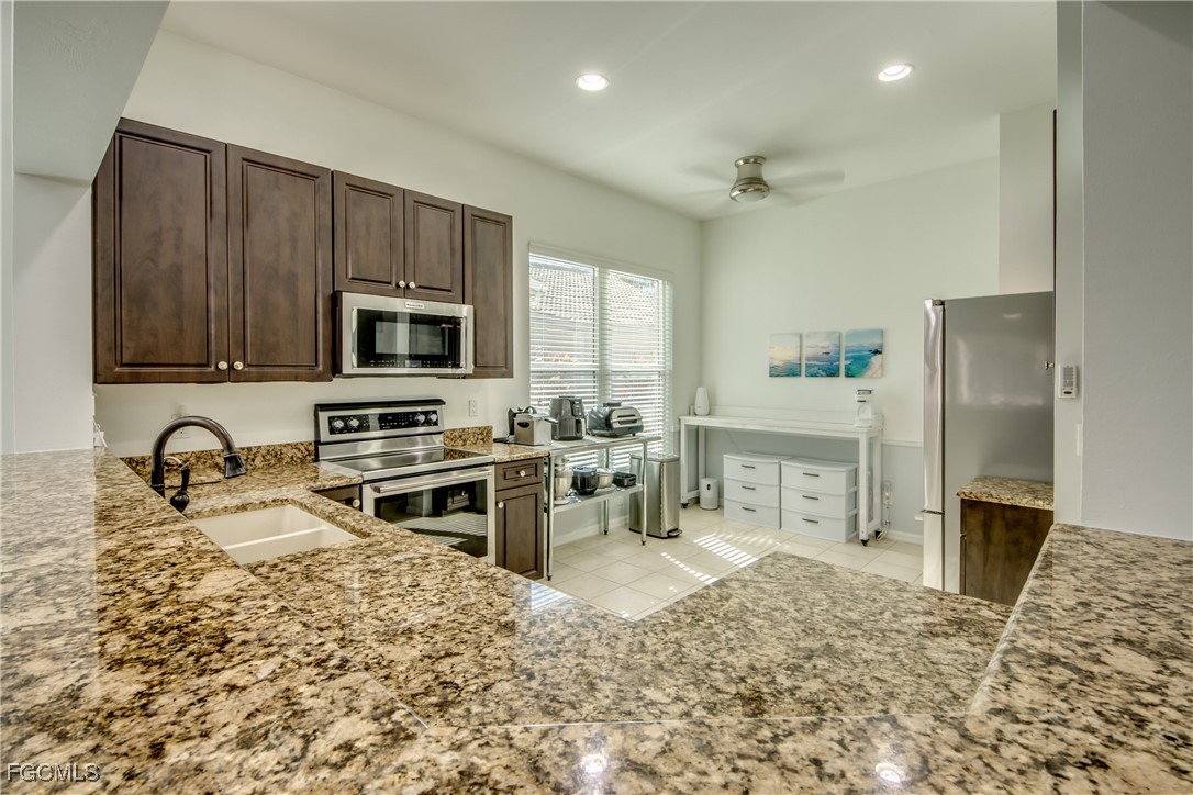 3 Bed Waterfront Home for Sale in Fort Myers, photo 11