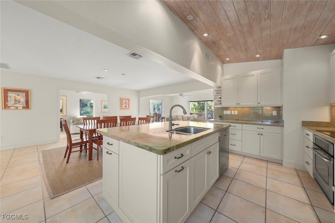 4 Bed SingleFamilyResidence for Sale in Gulf Pines, FL — photo 11