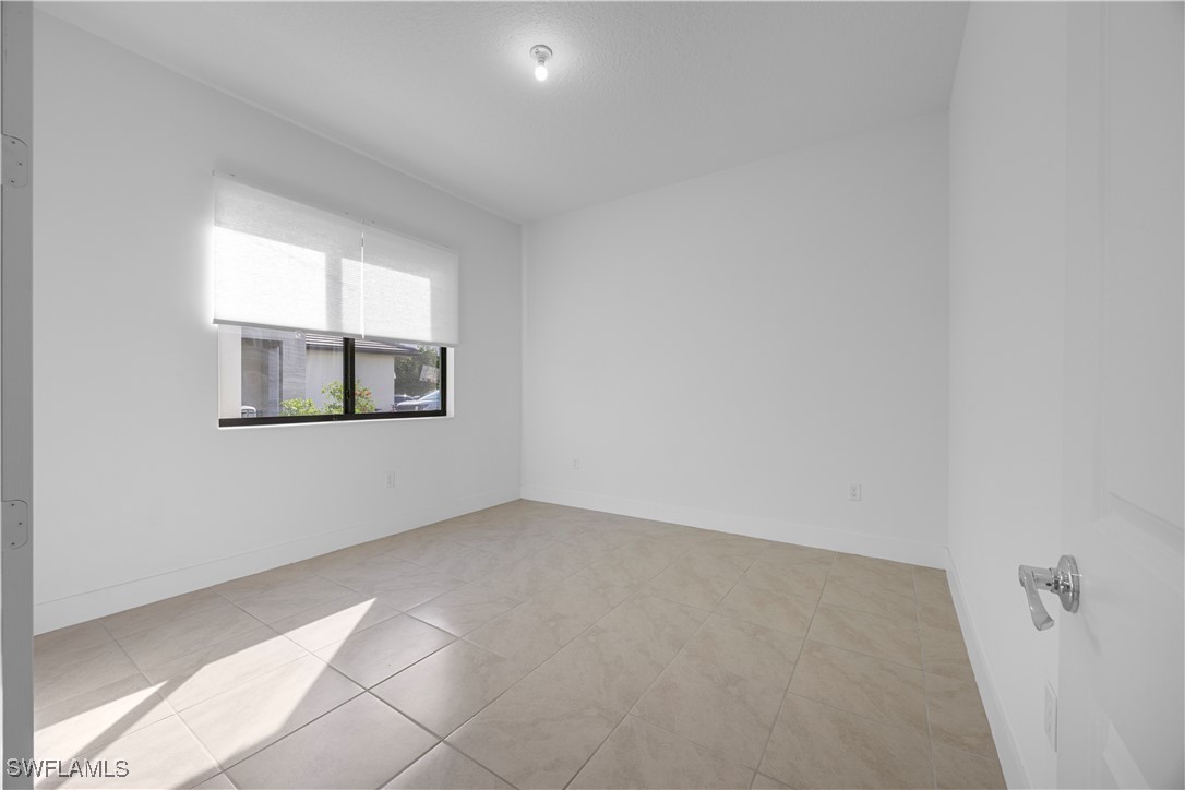 3 Bed Waterfront Home for Sale in Maple Ridge, photo 11