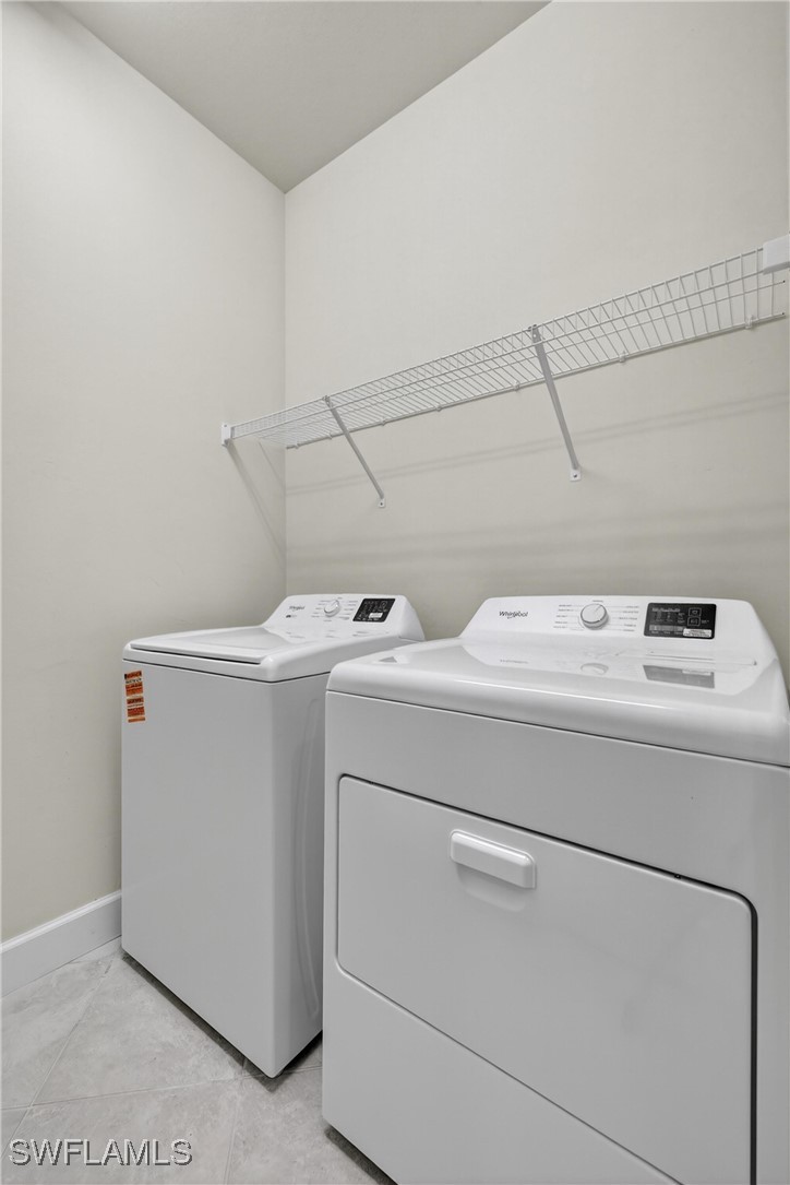 3 Bed SingleFamilyResidence for Sale in Westbrook, photo 11
