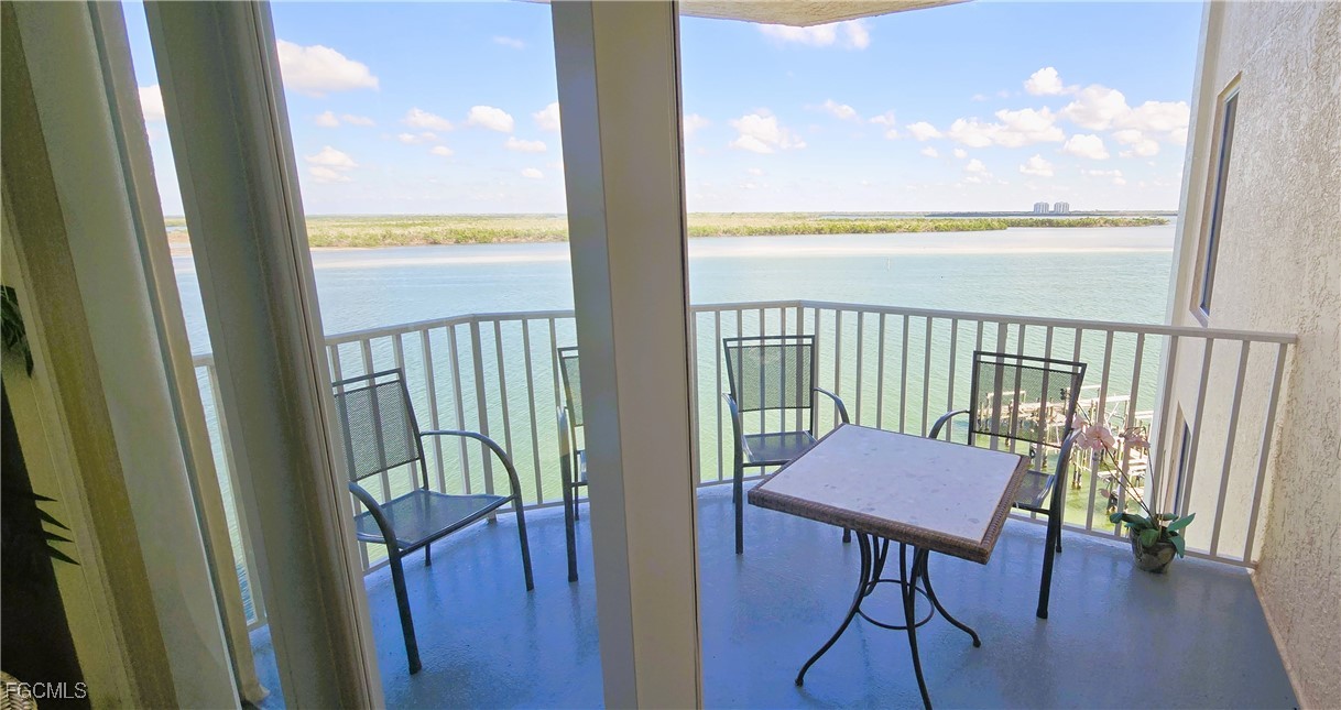 1 Bed Waterfront Home for Sale in Fort Myers Beach, FL — photo 11