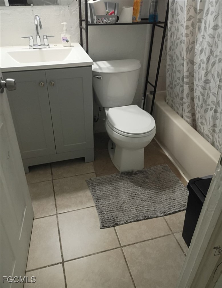 4 Bed SingleFamilyResidence for Sale in Hendry Estates, photo 11