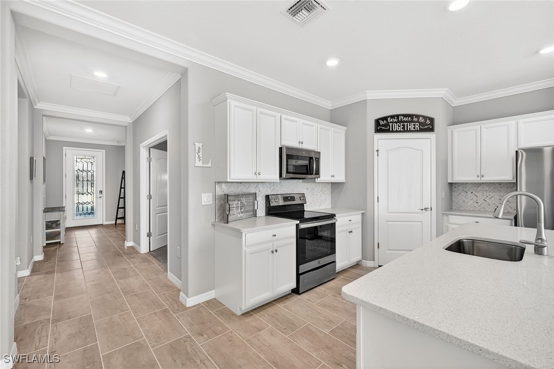 3 Bed SingleFamilyResidence for Sale in Estero, FL, $515,000 — photo 11