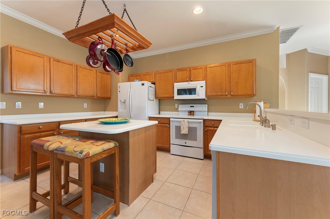 4 Bed SingleFamilyResidence for Sale in Waterford, FL — photo 11