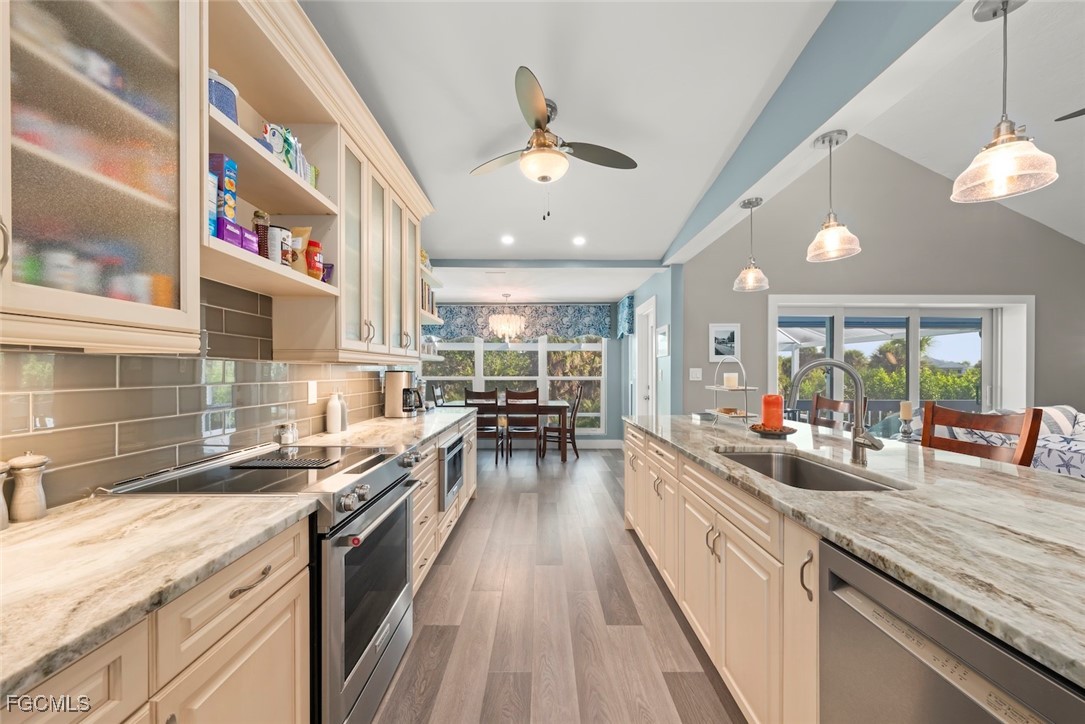 3 Bed Pool Home for Sale in Gulf Shores, FL, $1,350,000 — photo 11