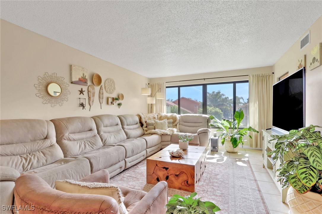 2 Bed Condominium for Sale in Sharondale, FL, $235,000 — photo 11
