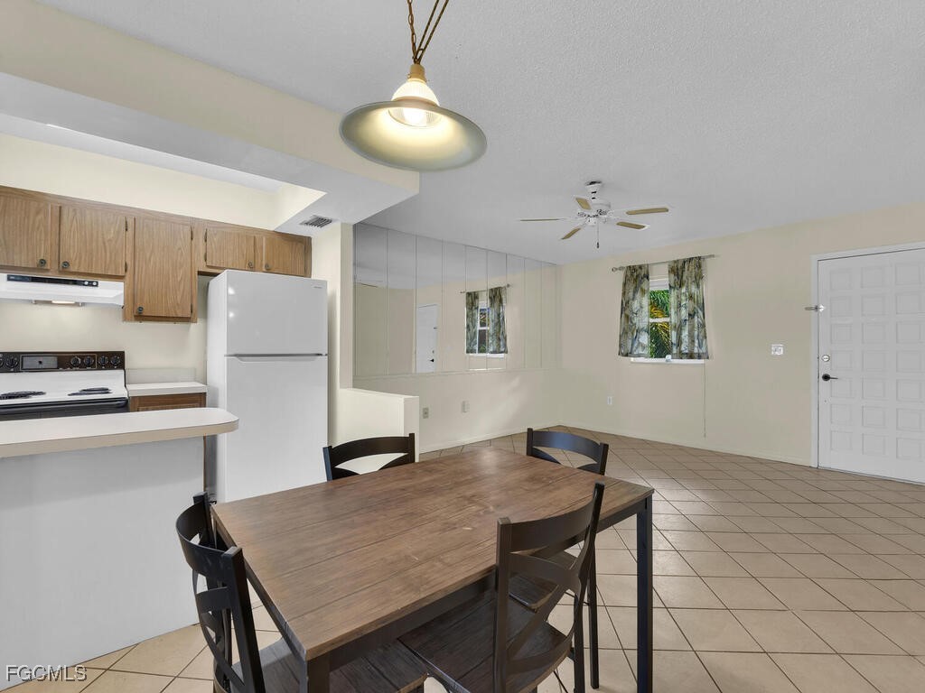 2 Bed Waterfront Home for Sale in Mark I, photo 11