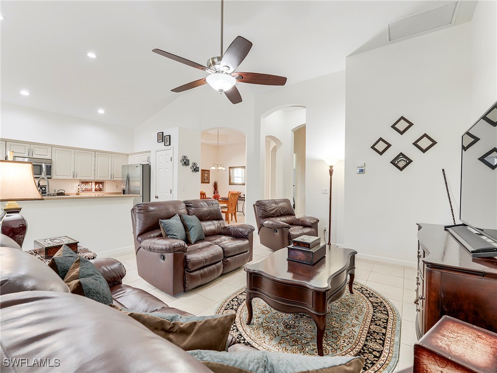 3 Bed Pool Home for Sale in Bramble Cove, FL, $399,000 — photo 11