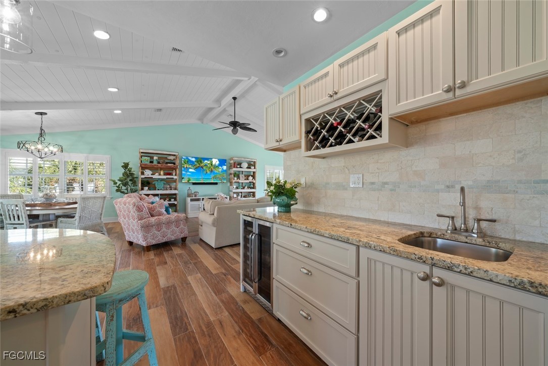 3 Bed Pool Home for Sale in Del Sega, photo 11