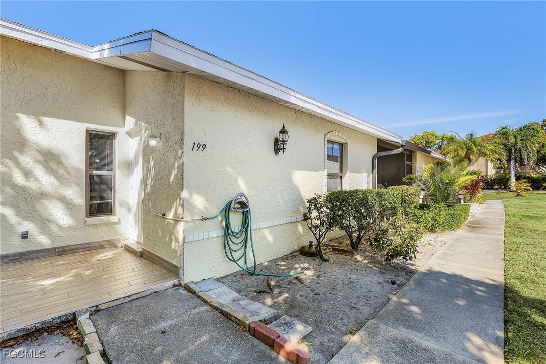 2 Bed Attached for Sale in Cape Coral, photo 11