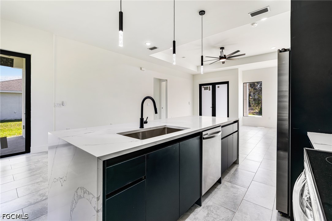 3 Bed SingleFamilyResidence for Sale in Lehigh Acres, photo 11