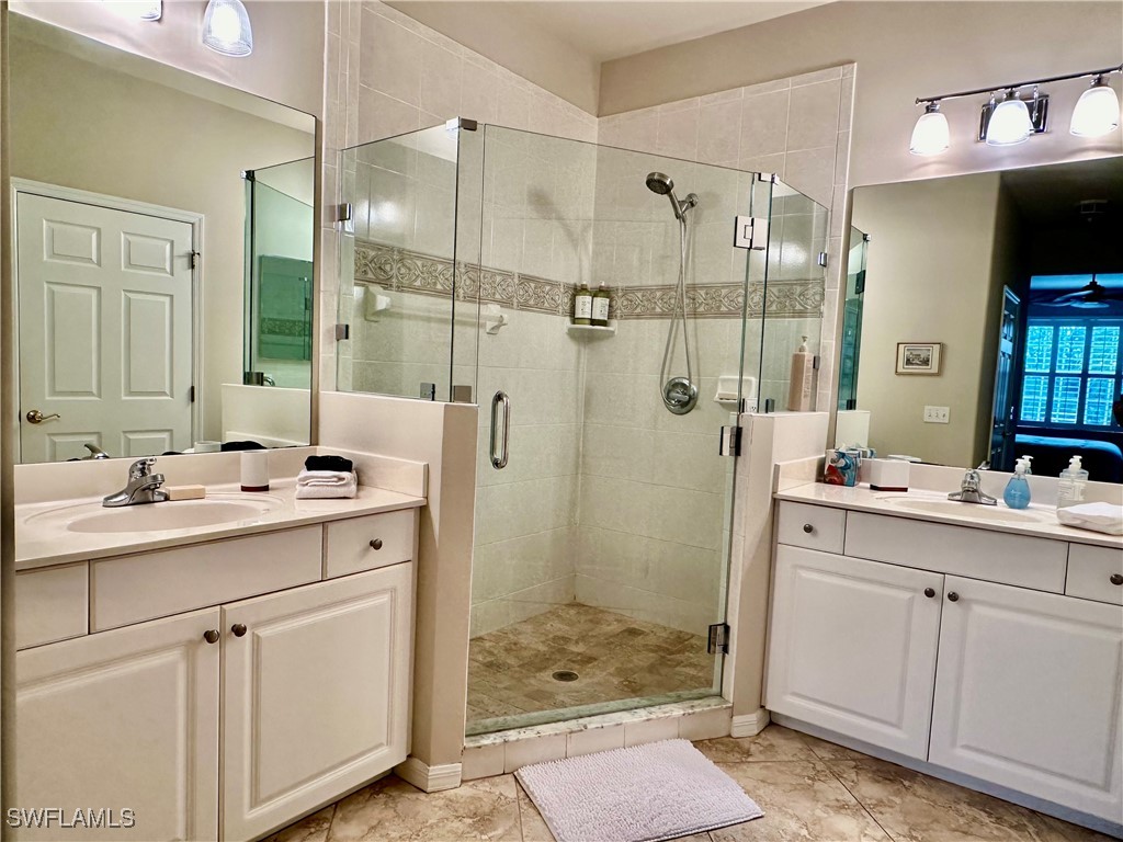 2 Bed Condominium for Sale in Lake Barrington, photo 11