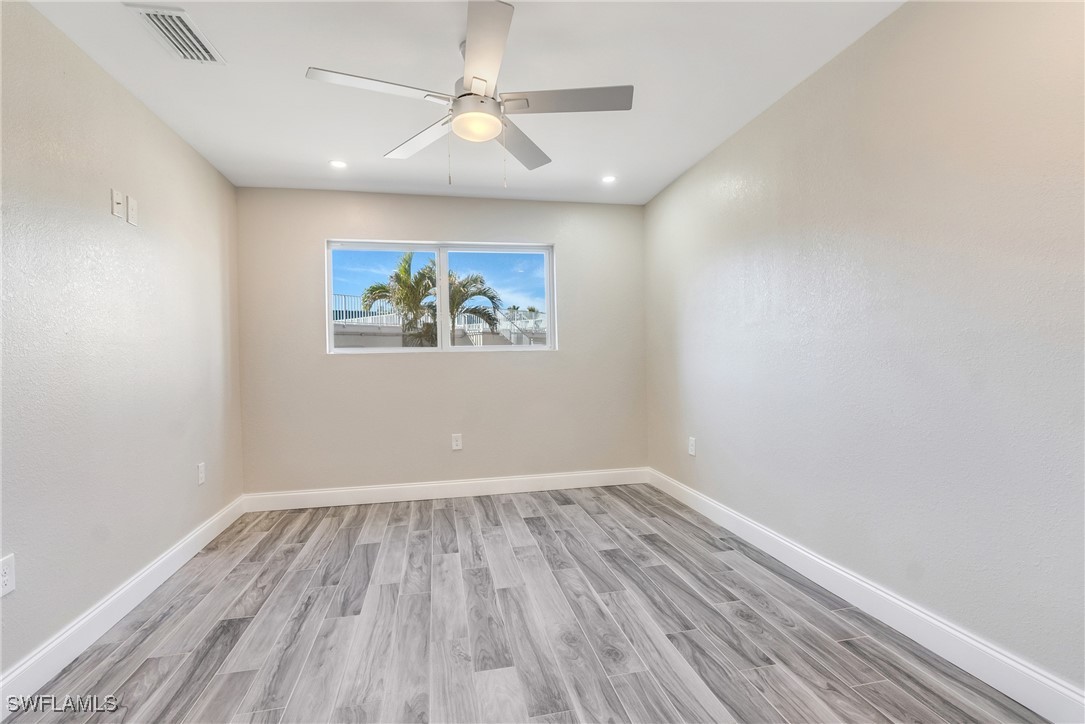 2 Bed Waterfront Home for Sale in Sanibel, photo 11