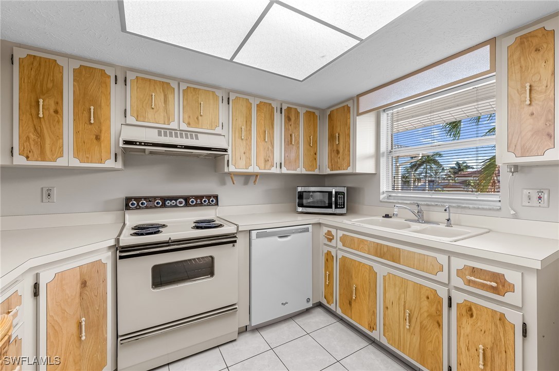 2 Bed Pool Home for Sale in Beach Villa Condo, FL, $209,900 — photo 11