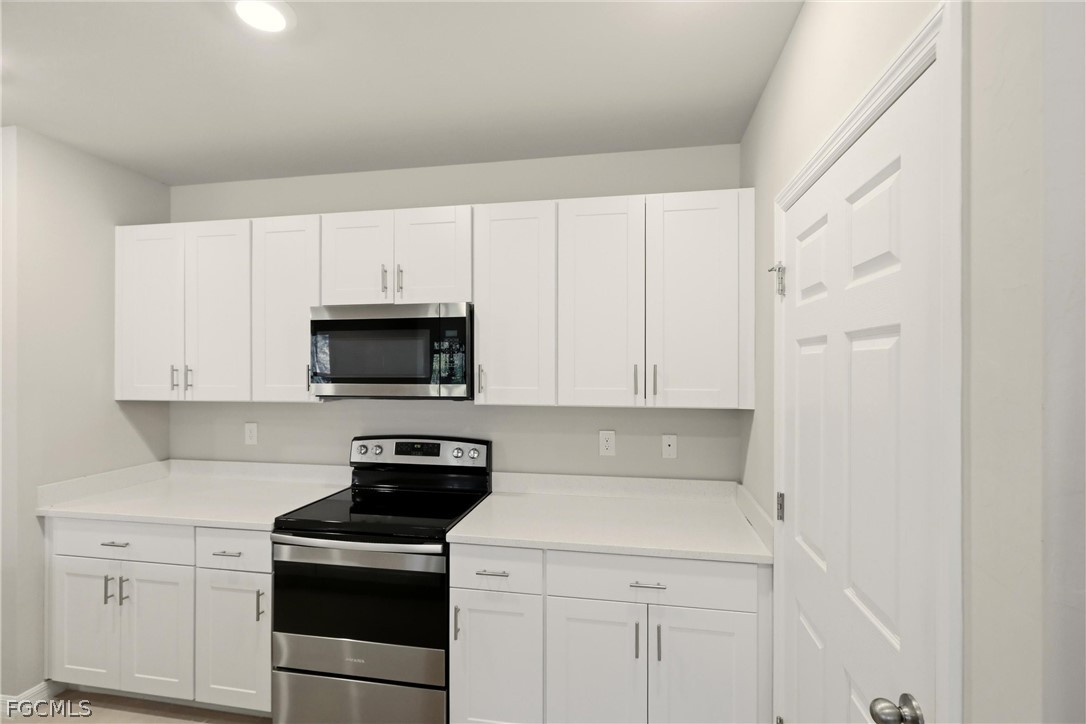 3 Bed SingleFamilyResidence for Sale in Deep Creek, FL — photo 11