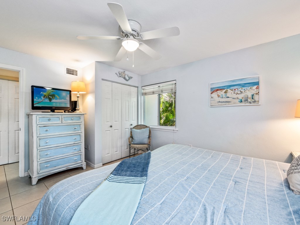 2 Bed Condominium for Sale in Naples, photo 11