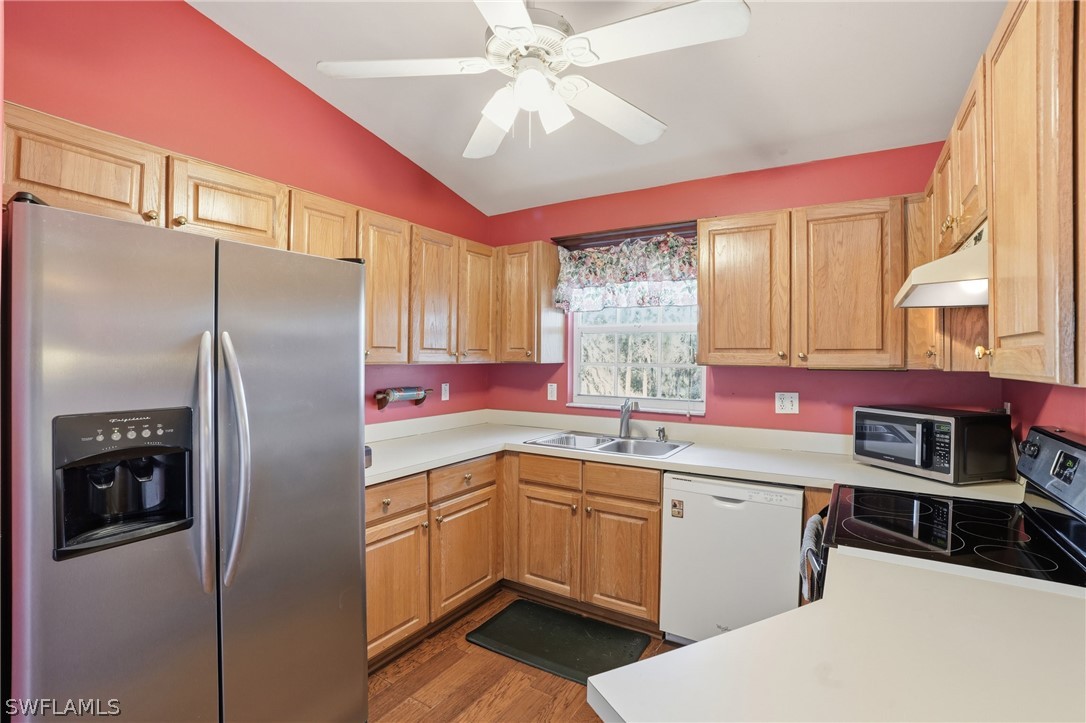 3 Bed SingleFamilyResidence for Sale in Naples, photo 11