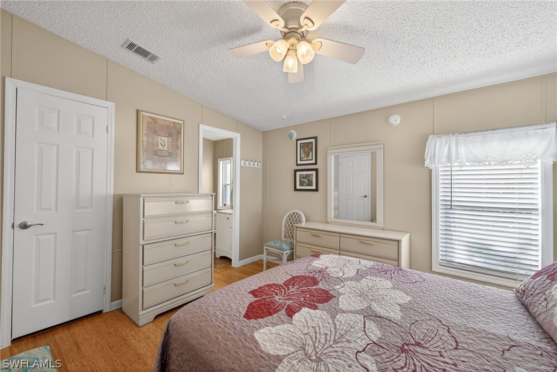 2 Bed ManufacturedHome for Sale in Naples, FL — photo 11