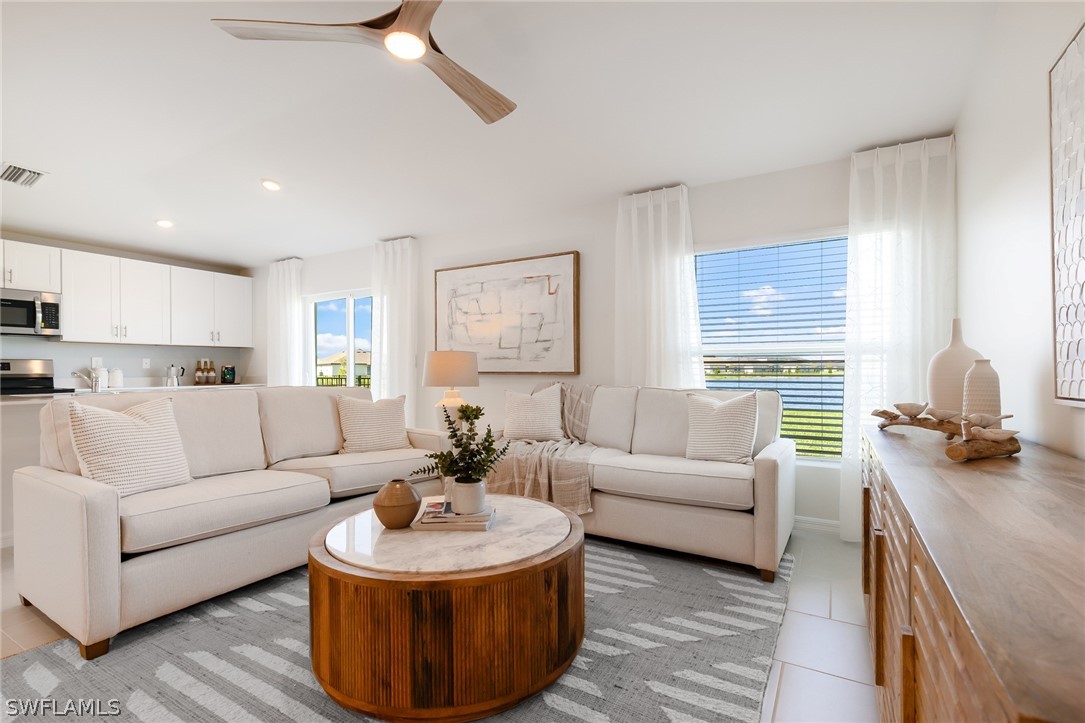 3 Bed SingleFamilyResidence for Sale in Lehigh Acres, photo 11