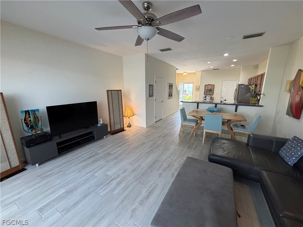 3 Bed Waterfront Home for Sale in Fort Myers, photo 11