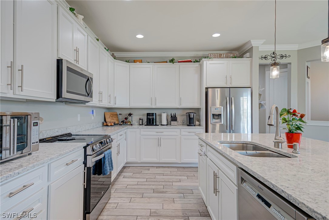 4 Bed Pool Home for Sale in Avalon Park, FL, $575,000 — photo 11